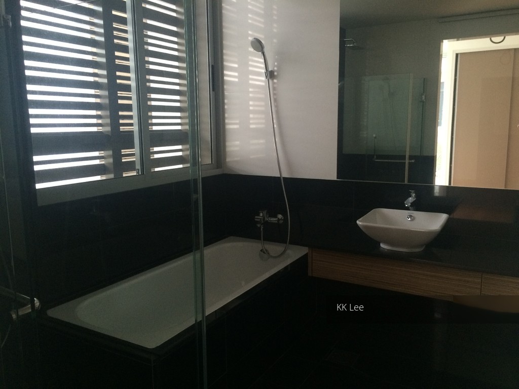 Charlton Residences (D19), Terrace #107452542
